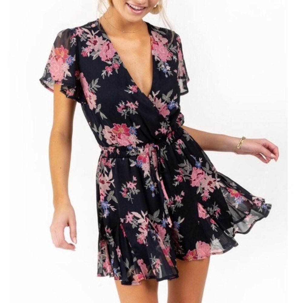Francesca’s Floral Romper Size XXS